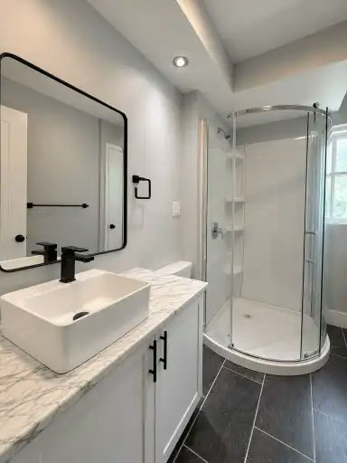 569 Sherbrooke Street, Peterborough, ON, K9J 2P4 - 9