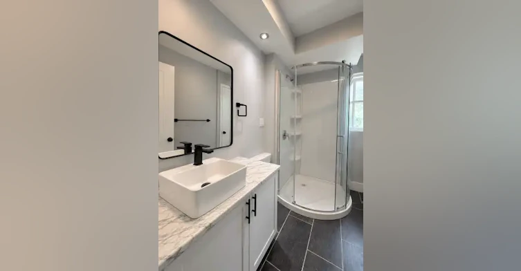 569 Sherbrooke Street, Peterborough, ON, K9J 2P4 - 9