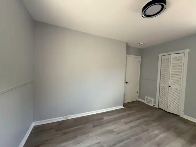 569 Sherbrooke Street, Peterborough, ON, K9J 2P4 - 6