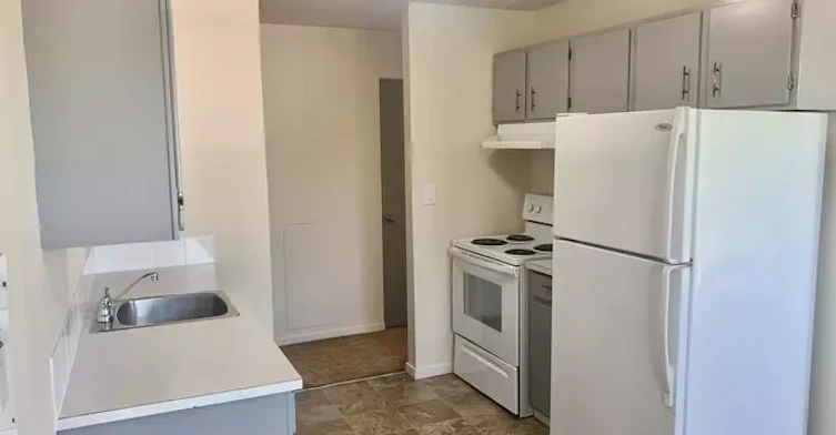 5506 41 Street, Red Deer, AB, T4N 1A7 - 2