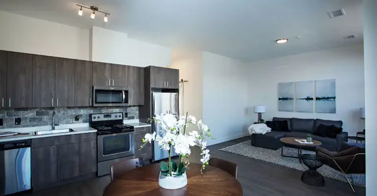 399 Main Street, Penticton, BC, V2A 5B7 - 4