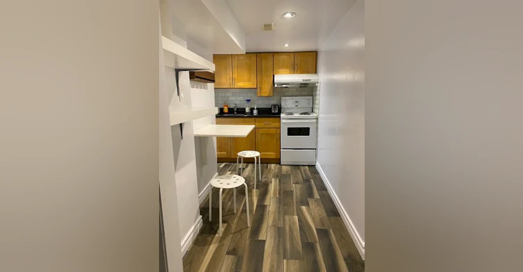 326 Bathurst Street, Toronto, ON, M5T 2S3 - 14