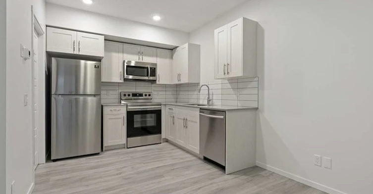 3823 Chrustawka Place Southwest, Edmonton, AB, T6W 4M9