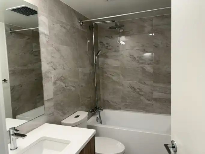 13675 107a Avenue, Surrey, BC, V3T 2H2 - 5