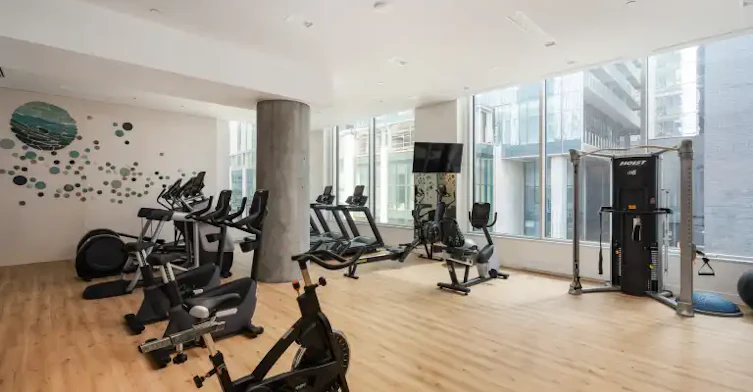 1020 De La Montagne Rue, Montréal, QC, H3G 0H8 - 13