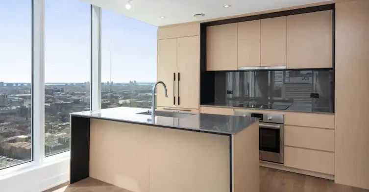 1020 De La Montagne Rue, Montréal, QC, H3G 0H8 - 3