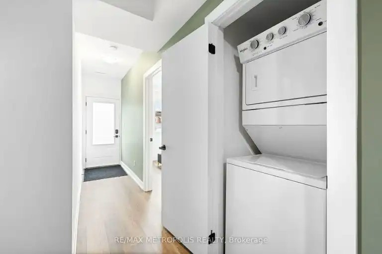 447 Lansdowne Avenue, Toronto, ON, M6H 3Y2 - 10