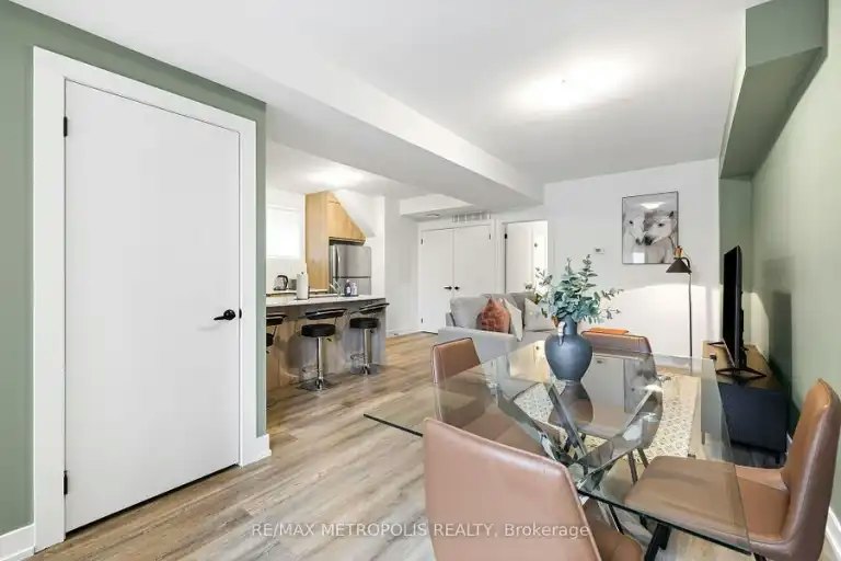 447 Lansdowne Avenue, Toronto, ON, M6H 3Y2 - 3