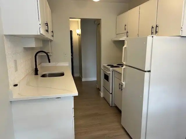 136 East 5th Street, North Vancouver, BC, V7L 1L3 - 2