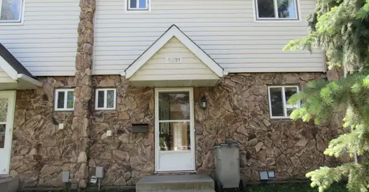 9201 Morinville Drive, Morinville, AB, T8R 1J7