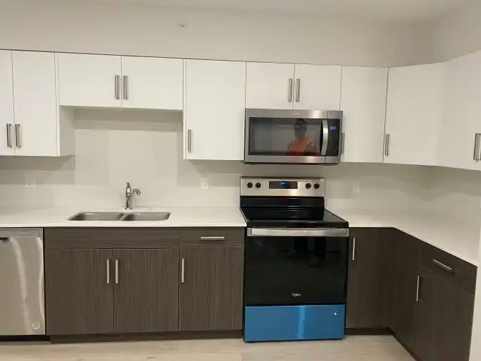 585 Mandalay Drive, Winnipeg, MB, R2P 2N9 - 2