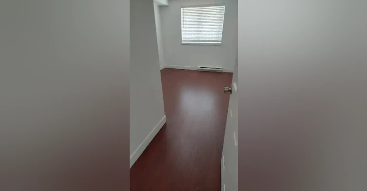 2131 Pandora Street, Vancouver, BC, V5L 1N4 - 10