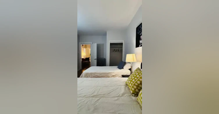 712 Queen Street West, Toronto, ON, M6J 2K4 - 2