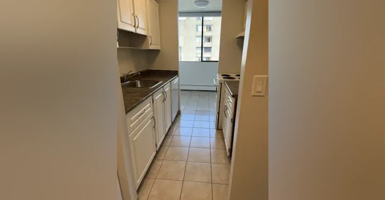 1230 Nelson Street, Vancouver, BC, V6E 1J6 - 5