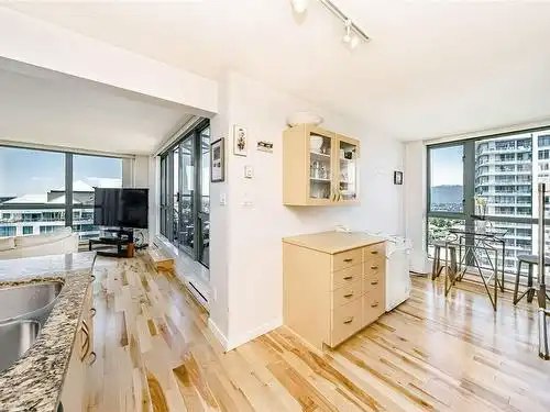 6659 Southoaks Crescent, Burnaby, BC, V5E 4M9 - 5