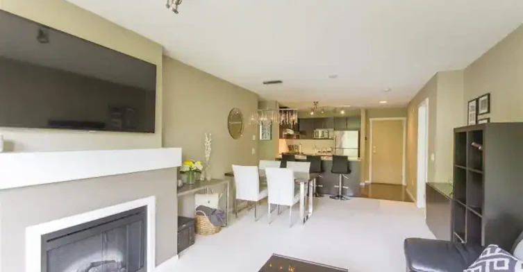 700 Klahanie Drive, Port Moody, BC, V3H 5L3 - 5