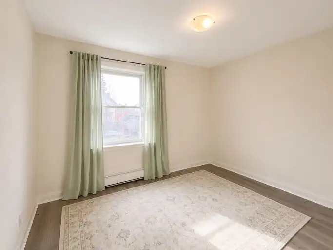 621 Stewart Street, Peterborough, ON, K9H 4C2 - 12
