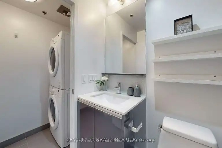 20 Gladstone Avenue, Toronto, ON, M6J 0E9 - 3