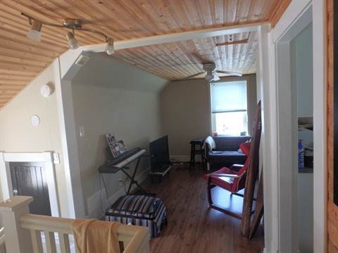 754 5a Street Northwest, Calgary, AB, T2N 1R4 - 4