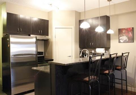 9750 94 Street NW, Edmonton, AB, T6C 2E3 - 9