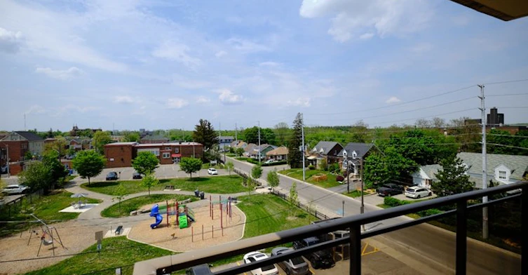 16 Main Street, Mississauga, ON, L5M 1X3 - 7