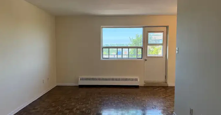 16 Main Street, Mississauga, ON, L5M 1X3 - 3