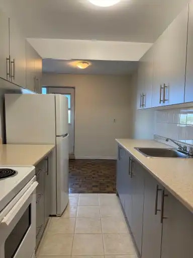16 Main Street, Mississauga, ON, L5M 1X3 - 4
