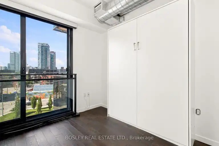 51 Trolley Crescent, Toronto, ON, M5A 0E9 - 14