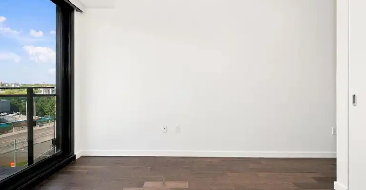 51 Trolley Crescent, Toronto, ON, M5A 0E9 - 16