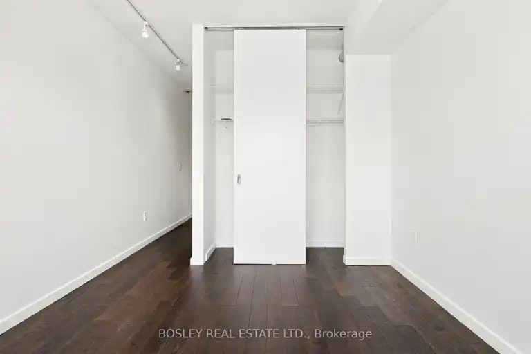 51 Trolley Crescent, Toronto, ON, M5A 0E9 - 12