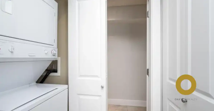 8915 Hudson Street, Vancouver, BC, V6P 3E7 - 8