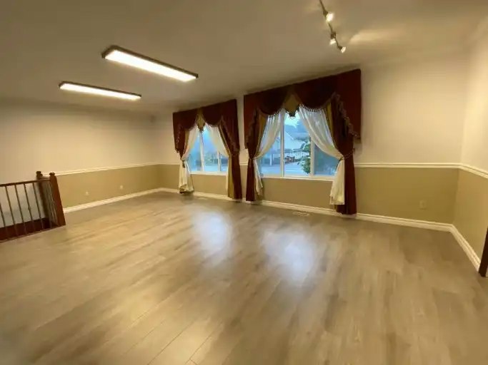 9691 Number 3 Road, Richmond, BC, V7A 1W2