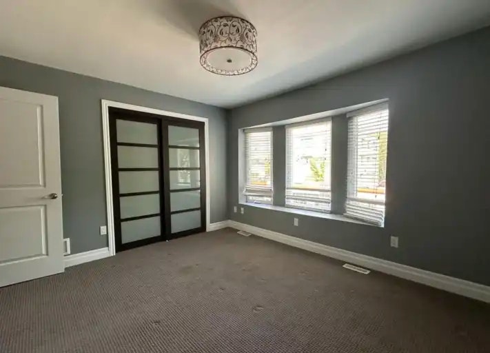 1531 Queen Street East, Toronto, ON, M4L 1E5 - 6