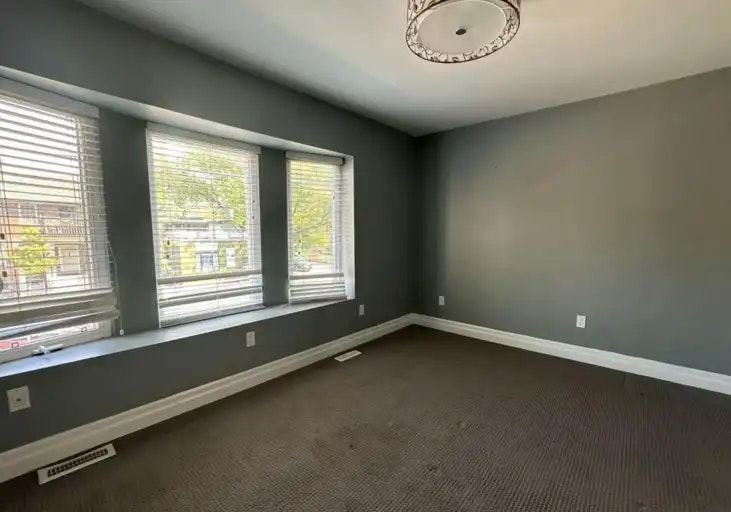 1531 Queen Street East, Toronto, ON, M4L 1E5 - 5