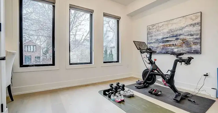 21 Shudell Avenue, Toronto, ON, M4J 1C5 - 8