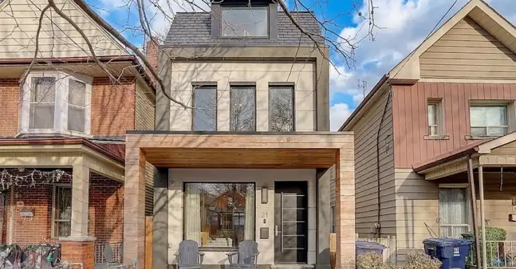21 Shudell Avenue, Toronto, ON, M4J 1C5 - 7