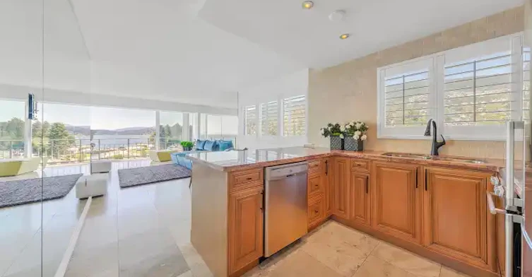 150 24th Street, West Vancouver, BC, V7V 4G8