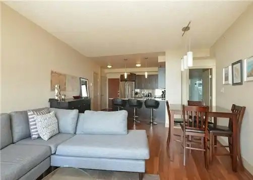 737 Humboldt Street, Victoria, BC, V8W 1B1 - 2