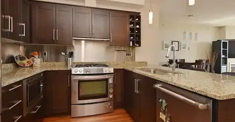 737 Humboldt Street, Victoria, BC, V8W 1B1 - 3