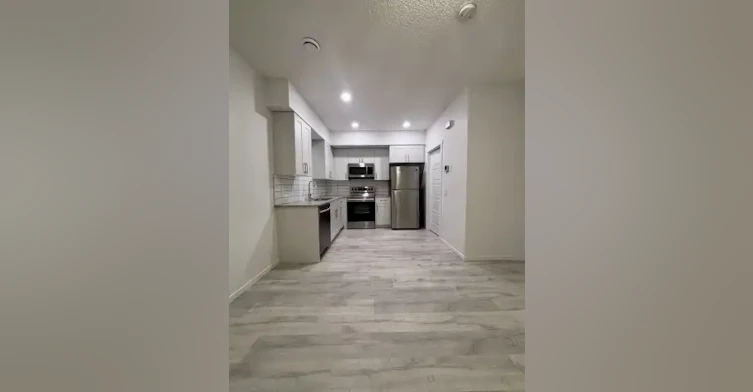 2745 Orchards Road Southwest, Edmonton, AB, T6X 2N1 - 8