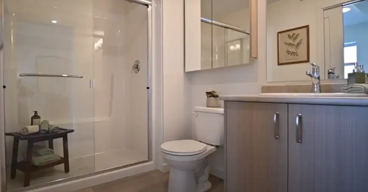 9284 Hazel Street, Chilliwack, BC, V2P 5N6 - 9