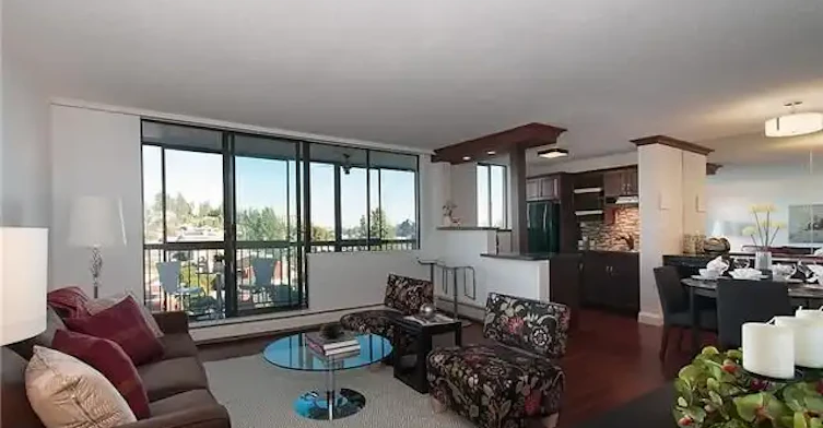 555 13th Street, West Vancouver, BC, V7T 2N8 - 2