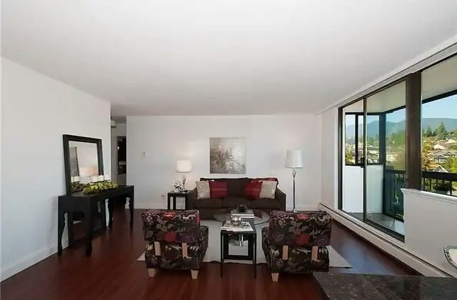 555 13th Street, West Vancouver, BC, V7T 2N8 - 4