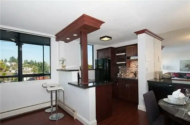 555 13th Street, West Vancouver, BC, V7T 2N8 - 3