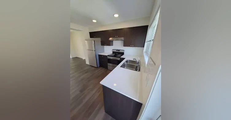 19739 28 Avenue Northwest, Edmonton, AB, T6M 1M1 - 17