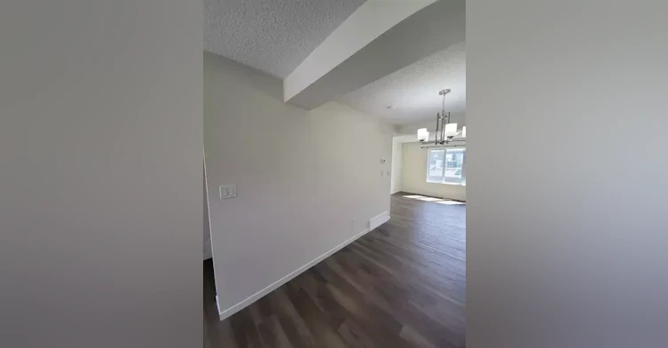 19739 28 Avenue Northwest, Edmonton, AB, T6M 1M1 - 15