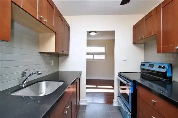 118 Bloor Street West, Oshawa, ON, L1J 1P4 - 3
