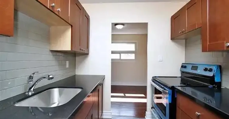 118 Bloor Street West, Oshawa, ON, L1J 1P4 - 3