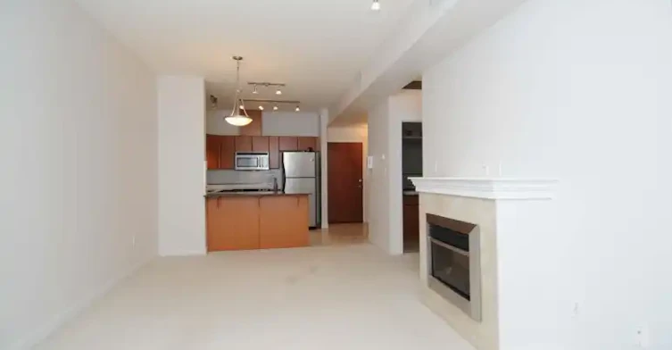 10333 112 Street Northwest, Edmonton, AB, T5K 0B4 - 2