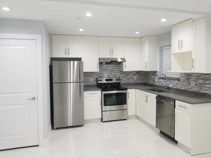 5414 Sherbrooke Street, Vancouver, BC, V5W 3M6 - 6